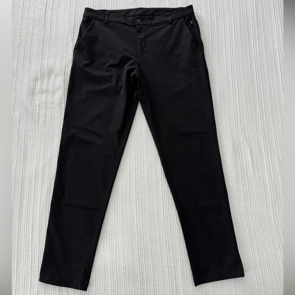 Lululemon Men's Black Pants